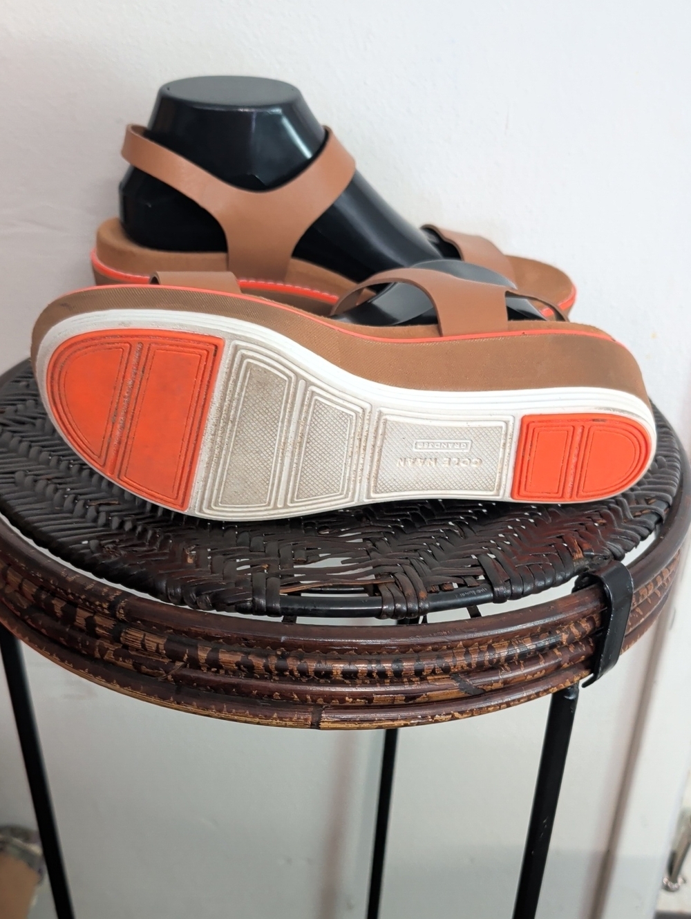 Cole Haan Grand Os Heels Sandals Size 9 B  Buckle Strap Open Toe - Picture 11 of 12